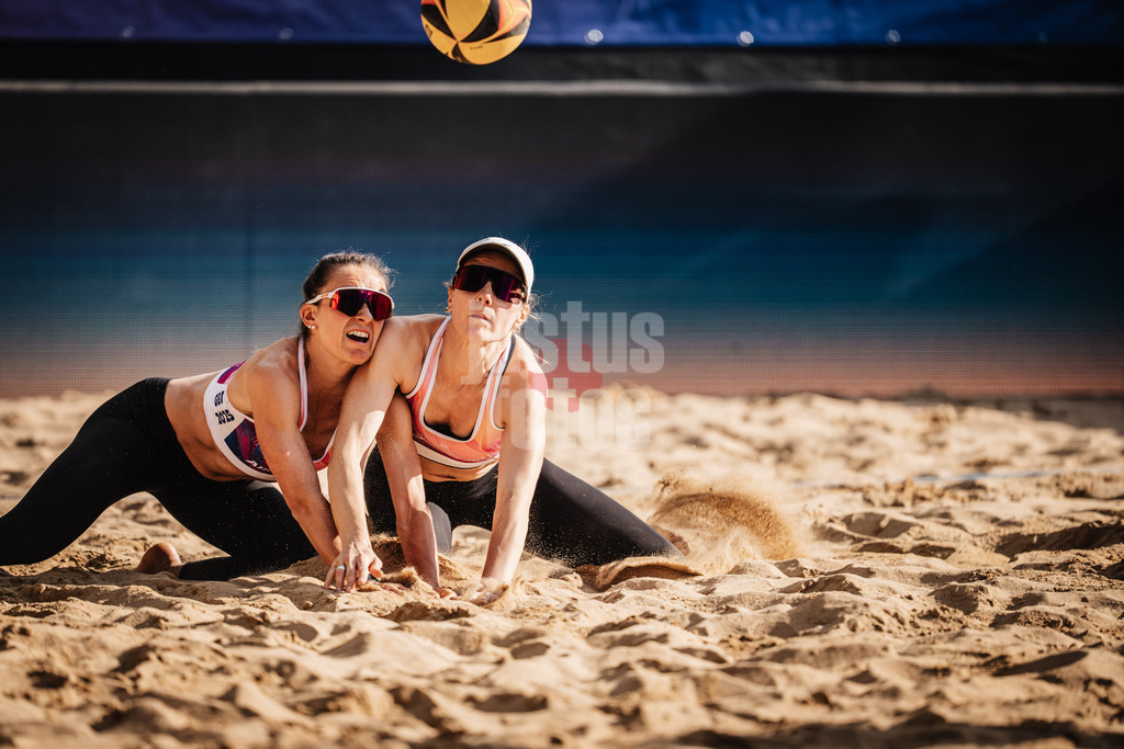 Beachvolleyball | Frauen | Allianz German Beach Tour 2025 | Tourstop Düsseldorf | 08.05.2025 | v.l. Sophie Sarnighausen und Maja Rosko