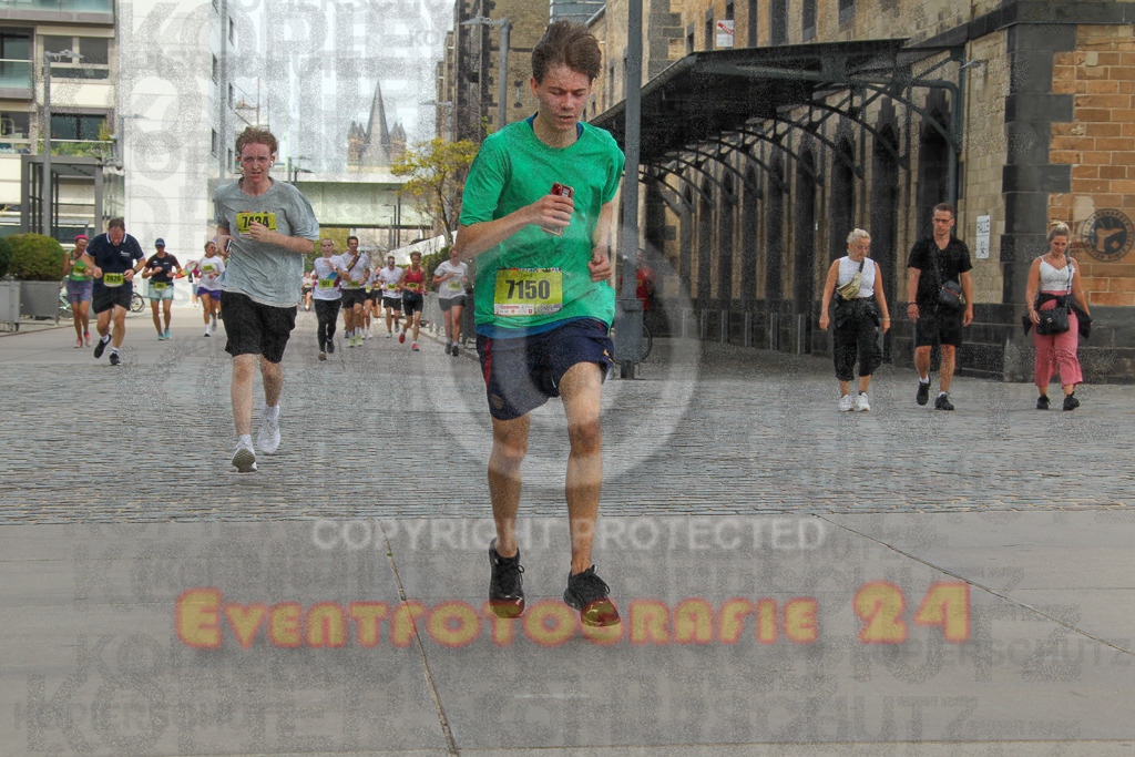 250920_1328_EV4_5718 | Sportfotografie im Rhein-Sieg Kreis, Köln, Bonn, NRW, Rheinland Pfalz, Hessen, etc. Unser Tätigkeitsfeld umfasst den Laufsport vom Volkslauf über den Marathon, Duathlon, Triathon bis zum Ultralauf wie Kölnpfad Ultra oder Schindertrail.