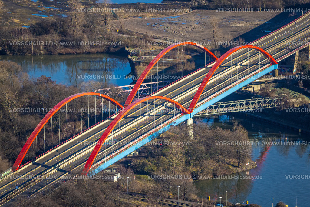 Bottrop240107105 | Luftbild, gesperrte Rhein-Herne-Kanalbrücke mit rotem Geländer, Autobahn A42 Emscherschnellweg, Ebel, Bottrop, Ruhrgebiet, Nordrhein-Westfalen, Deutschland