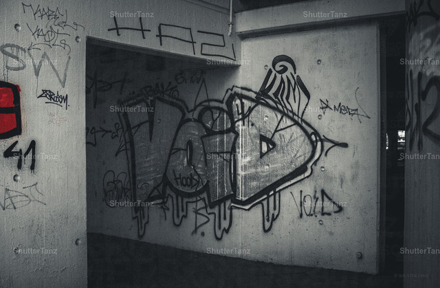Void | SHUTTERTANZ - Realisiert mit Pictrs.com