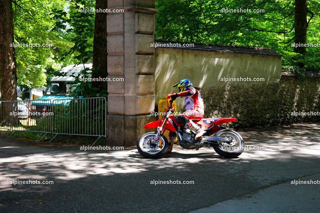 P1036730 | Erleben Sie atemberaubende, hochqualitative Fotos Ihrer Fahrt entlang der malerischen Alpenstraßen. Besuchen Sie alpineshots.com, um professionelle Aufnahmen Ihrer unvergesslichen Reise zu finden und zu kaufen - Realisiert mit Pictrs.com