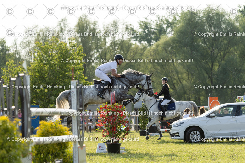 CL5A1049 | Emilia Reinking Fotografie - Realisiert mit Pictrs.com