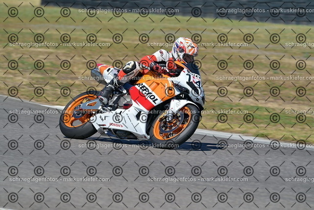 26bt04-0690 | markuskiefer.com - Realisiert mit Pictrs.com