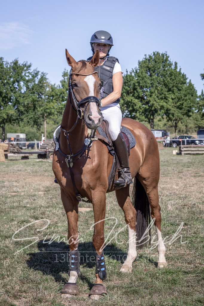20260906-_3LI2658 | Tierfotografie Pferde, Hunde, Katzen, Haustiere.
Turnierfotografie Reitturniere, Reiten, Springreiten, Dressur in Hanau, dem Main-Kinzig-Kreis und dem Rhein-Main- Gebiet um Frankfurt