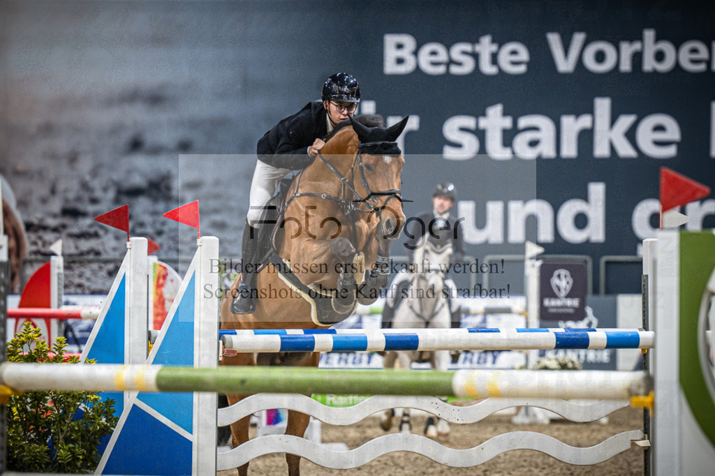 DOS_1692 | Entdecke hochwertige Reitturnierfotos von Foto Oger. Professionell, emotional und authentisch – jetzt Lieblingsmomente im Shop bestellen.Deutschlandweite Turnierfotografie. - Realisiert mit Pictrs.com