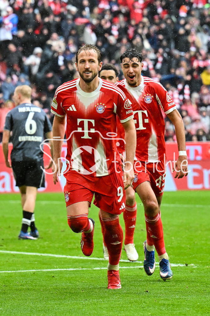 FC Bayern München - Eintracht Frankfurt | MUNICH, GERMANY - 21. FEBRUARY: Jubel der Hausherren nach dem Treffer zum 2-0 durch Harry KANE (FC Bayern Munich 9) / Tor / Torschuetze / Freude / Happy während dem Bundesligamatch zwischen dem FC Bayern München und der SG Eintracht Frankfurt am 23. Spieltag in der Allianz Arena / DFL REGULATIONS PROHIBIT ANY USE OF PHOTOGRAPHS AS IMAGE SEQUENCES AND/OR QUASI-VIDEO / Aleksandar PAVLOVIC (FC Bayern Munich 45)