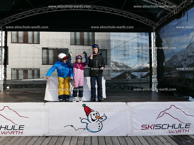 Gruppe Alex | Photos von der Skischule Warth - Realisiert mit Pictrs.com