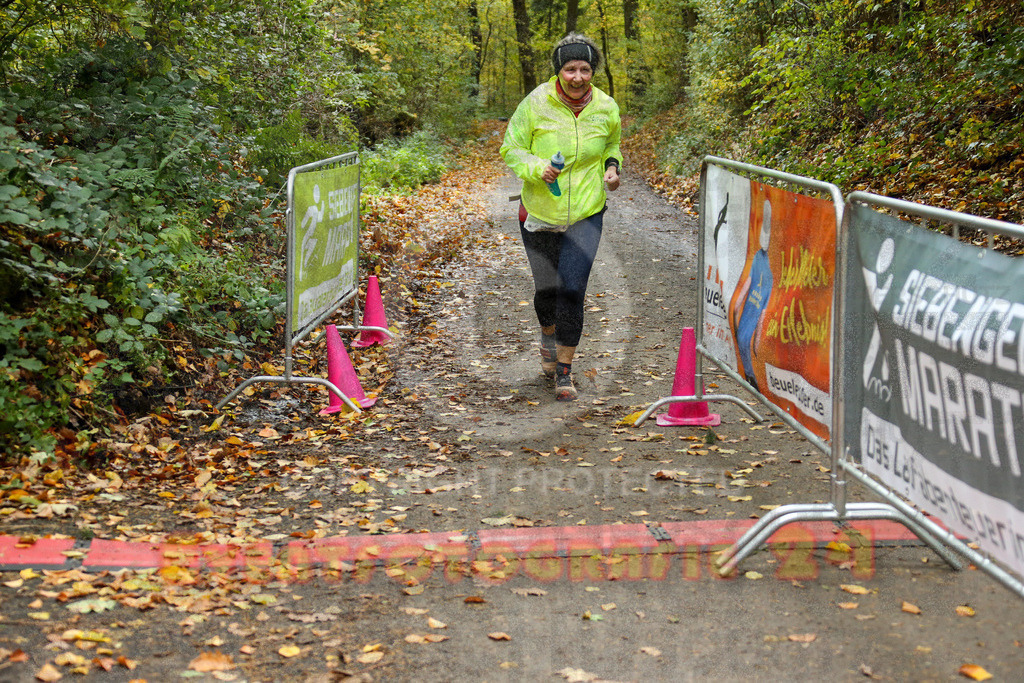 251026_1421_EX1_4156 | Sportfotografie im Rhein-Sieg Kreis, Köln, Bonn, NRW, Rheinland Pfalz, Hessen, etc. Unser Tätigkeitsfeld umfasst den Laufsport vom Volkslauf über den Marathon, Duathlon, Triathon bis zum Ultralauf wie Kölnpfad Ultra oder Schindertrail.
