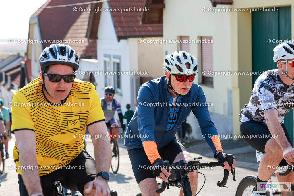 613_AR6_9057 | Neusiedlersee Radmarathon 2026@sportshot_your_pictrs #yourpictures#roadtowm2029 #nrm #neusiedlerseeradmarathon #neusiedlersee #neusiedlerseetourismus #burgenland #mörbisch #nrm26 #burgenlandtourismus #voglundco #poweredbyburgenlandtourismus #radsport #rad #marathon #ucigranfondo #visitburgenland #ucigranfondoworldseries