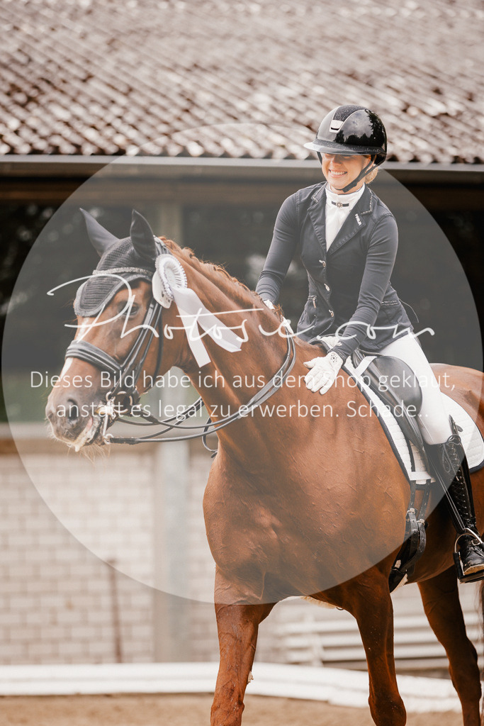 3I6A7891 | Stimmungsvolle Portraits und Reitsportfotografie im Ruhrgebiet und im Münsterland.

Pferdefotografie, Hundefotografie, Tierfotografie, Reportagen, Portraits von Tier und Mensch, Turnierfotografie in Bochum, Recklinghausen, Marl, Haltern am See, Dülmen.. - Realisiert mit Pictrs.com
