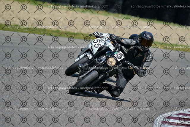 26BT02-1654 | markuskiefer.com - Realisiert mit Pictrs.com