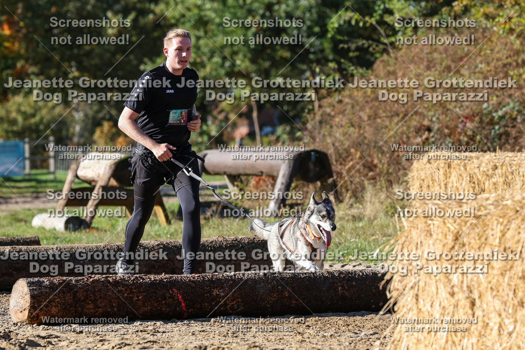Dog Paparazzi - Strongdog 10-25-2401 | Dog Paparazzi Jeanette Grottendiek Fotografie & Videografie - Realisiert mit Pictrs.com