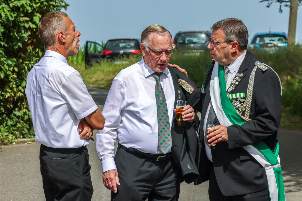 top-top.de 240629-031 | Foto, Video, Fotografie, Videografie, Fotobox, DJ, Discjockey, Musik, Musikbox, Veranstaltung, Photobooth, Amazon, Ebay, Buchtipp, Bestseller, Autor, Verlag, Buch, Wesel, Hamminkeln, NRW, Dinslaken, Rees, Drohne, Hochzeit, Party, Fotobox, Wesel, Fotograf