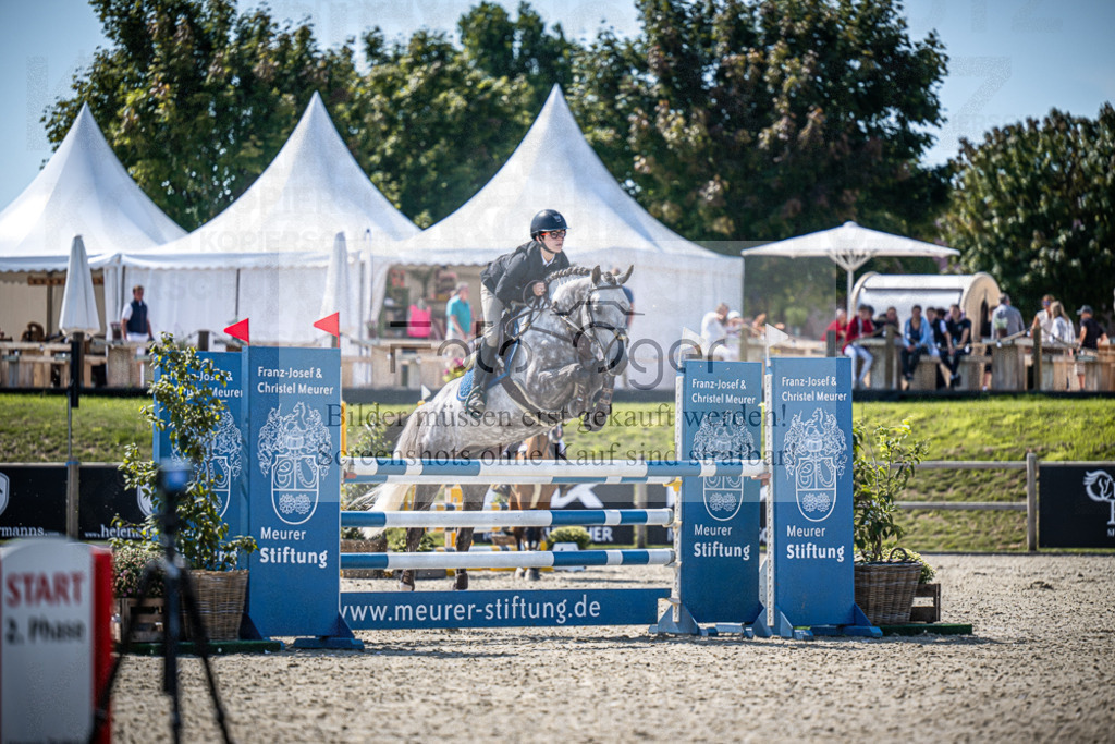 DOS_0918 | Entdecke hochwertige Reitturnierfotos von Foto Oger. Professionell, emotional und authentisch – jetzt Lieblingsmomente im Shop bestellen.Deutschlandweite Turnierfotografie. - Realisiert mit Pictrs.com