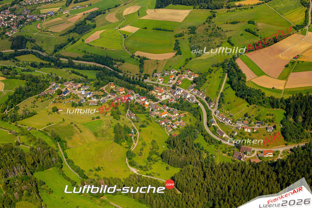 Das Luftbild zeigt : Neuneck Glatten - Die Luftaufnahme wurde 2024 vom UL-Flugzeug aus erstellt ( keine Drohne ) - Hochauflösende Luftaufnahme - Für grossformatige Ausdrucke geeignet. Die Geschenkidee !Mit Lizenz und Bildrechte bestellbar