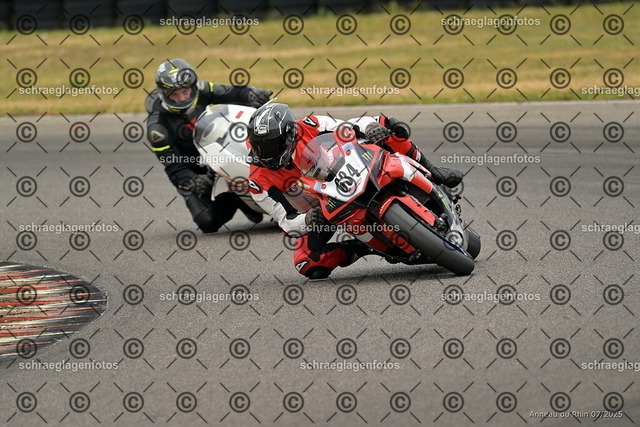 25bt05-1361 | markuskiefer.com - Realisiert mit Pictrs.com