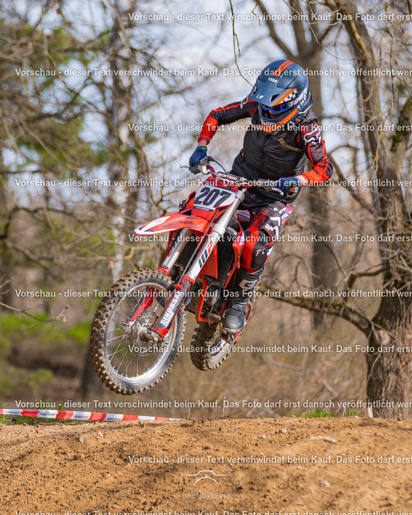20260406_MSCHänchen-9100 | Sportfotografin aus Berlin-Brandenburg mit Fokus auf Motocross. Ich halte deine sportliche Leistung und echte Emotionen auf und neben der Strecke professionell fest. Entdecke die Fotos von deinem Rennen und bestelle sie direkt hier im Shop.