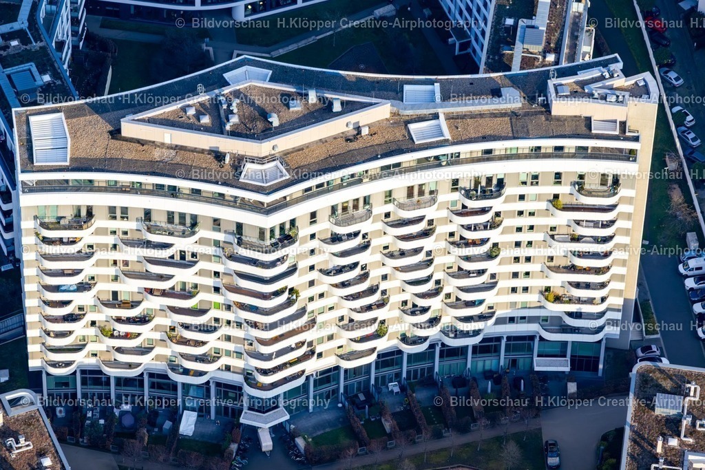 Luftbilder Köln-7908 | Luftbildfotografie Hochhaus- Gebäude im Wohngebiet " Flow Tower " am Gustav-Heinemann-Ufer im Ortsteil Bayenthal in Köln im Bundesland Nordrhein-Westfalen, Deutschland. - Realisiert mit Pictrs.com