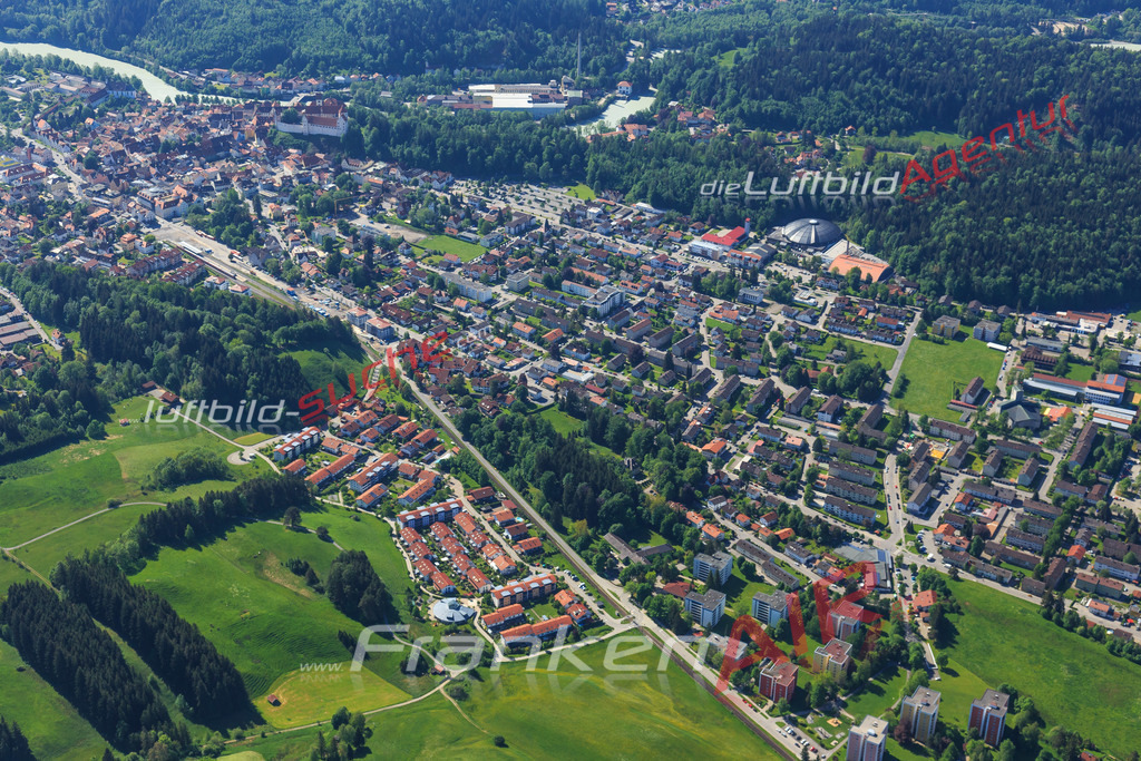 Luftbild von  Fuessen - Luftaufnahme wurde 2015 von https://frankenair.de mittels Flugzeug (keine Drohne) erstellt - die Geschenkidee