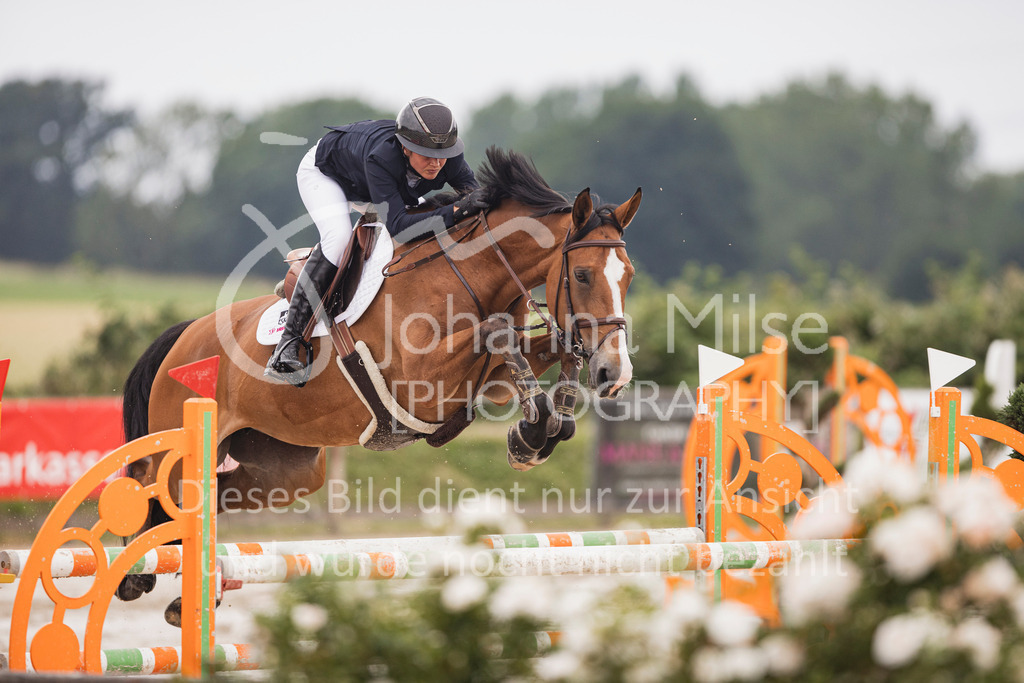 250627_PfSpTa_S1-Spr-541 | Deine schönsten Turniermomente als professionelle Fotos! Entdecke hochwertige Pferdesport-Fotografie im Online-Shop. Jetzt Fotos finden & bestellen!