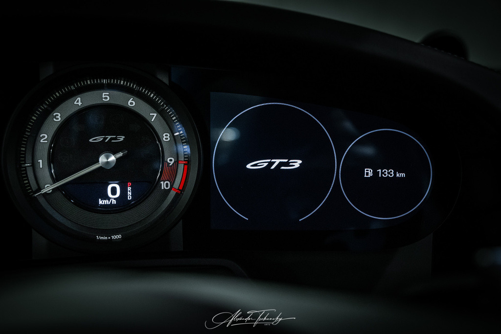 R6PZ3613 _AL | Entdecken Sie die faszinierende Welt von Alexander Tschuncky Arts: Kreative Fotografie, atemberaubende Automobilkunst und hochwertiger Bilderdruck. Lassen Sie sich inspirieren! - Realisiert mit Pictrs.com