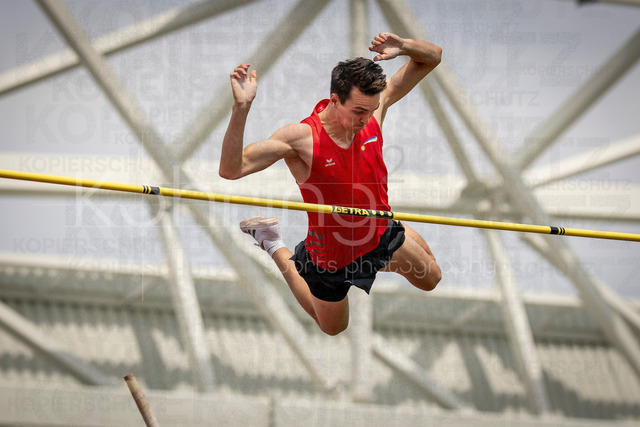 Golden Oval; Dresden, 31.05.2026 | DRESDEN , GERMANY - MAY 31:  Gillian Ladwig (GER / Germany) competes in the men’s pole vault during the Golden Oval Continental Tour Silver meeting on May 31, 2026 at Heinz-Steyer-Stadion in Dresden, Saxony, Germany.