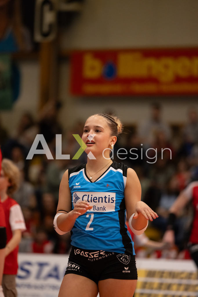 Volleyball I Frauen I Saison 2025-2026 I Volleyball NLA | Women I  Playoffs Finals 2/5 I  VC Kanti Schaffhausen - viteos NUC I  10.04.2026 | 2 Kimi Schnegg (CH) (VC Kanti Schaffhausen) – Libera - Realisiert mit Pictrs.com