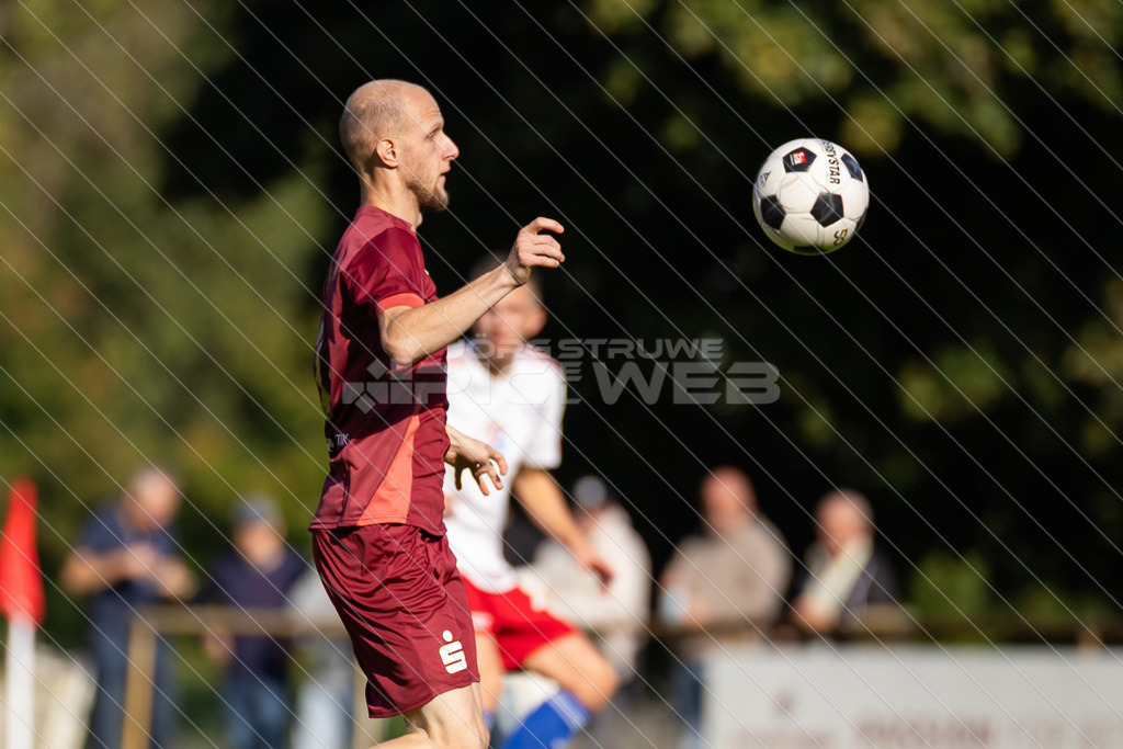 20250928_Picselweb-Fotografie_1R3_1340 | Spielszenen aus dem Spiel VfL Güldenstern Stade - Rotenburger SV. Ergebnis 0:3 - Realisiert mit Pictrs.com