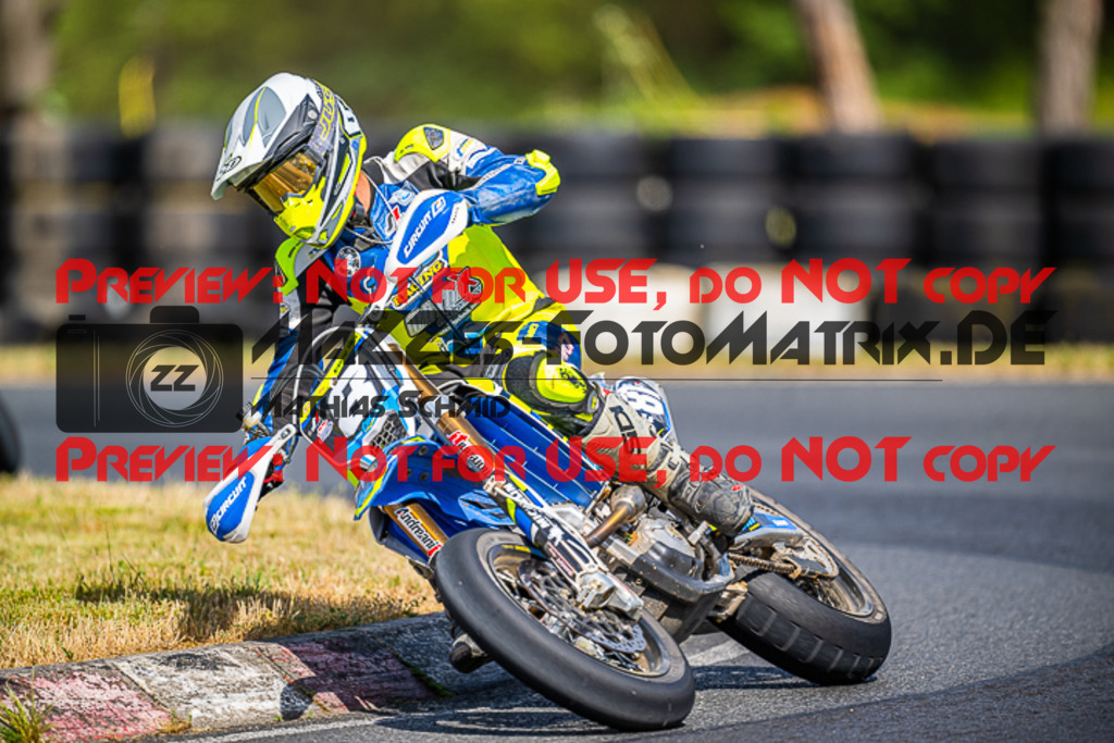 MaZZes_FotoMatrix_220528_3308 | Fotograf Mathias Schmid
Sportfotograf,
Eventfotograf,
Hochzeitsfotograf,
Portraitfotograf