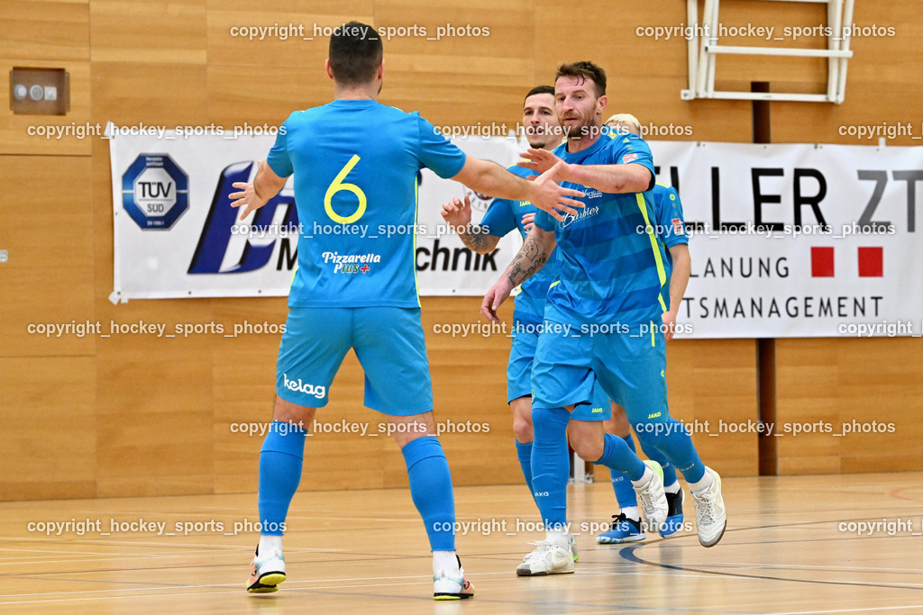 LPSV Kärnten vs. Futsal Versli Klagenfurt | Jubel Futsal Klagenfurt Mannschaft, #6 Marko Bubnjic versli.at Klagenfurt, #10 Denis Totoskovic versli.at Klagenfurt, LPSV Kärnten vs. Futsal Versli Klagenfurt, LPSV Kärnten vs. Futsal Versli Klagenfurt am 01.02.2026 in Villach (Ballspielhalle St. Martin), Austria, (Photo by Bernd Stefan)