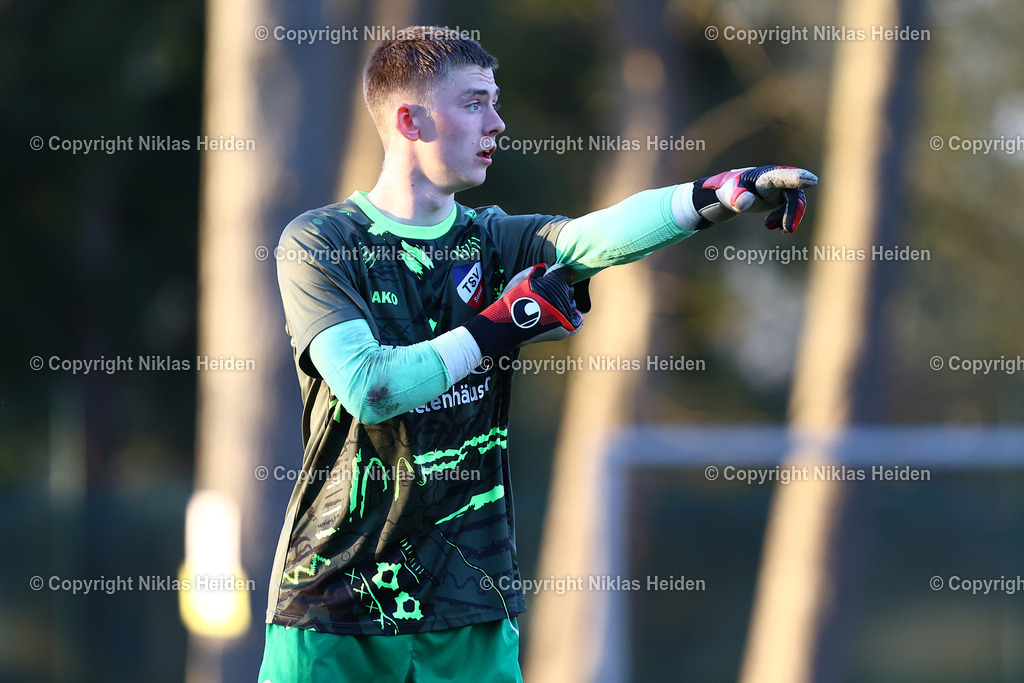 NH_SVHalstenbekRellingen_TSVSasel_OberligaHamburg_08042025 | #1 Bruno von Schönermark (SV Halstenbek-Rellingen)Fußball I Herren I Gamesright Oberliga Hamburg I Saison 2024-2025 I  30. Spieltag I SV Halstenbek-Rellingen - TSV Sasel I 08.04.2025 I Jacob-Thode-Platz