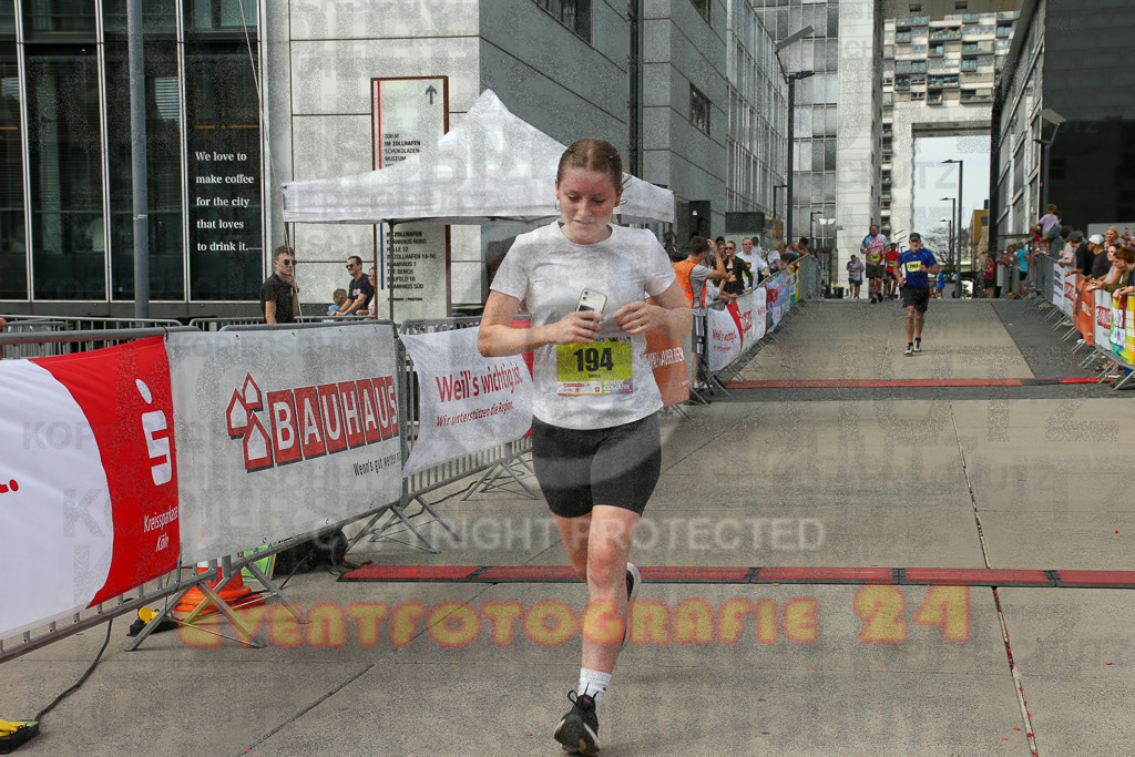 250920_1521_EX1_9046 | Sportfotografie im Rhein-Sieg Kreis, Köln, Bonn, NRW, Rheinland Pfalz, Hessen, etc. Unser Tätigkeitsfeld umfasst den Laufsport vom Volkslauf über den Marathon, Duathlon, Triathon bis zum Ultralauf wie Kölnpfad Ultra oder Schindertrail.