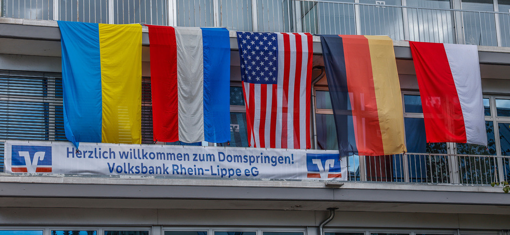 top-top.de 240913-053 | Foto, Video, Fotografie, Videografie, Fotobox, DJ, Discjockey, Musik, Musikbox, Veranstaltung, Photobooth, Amazon, Ebay, Buchtipp, Bestseller, Autor, Verlag, Buch, Wesel, Hamminkeln, NRW, Dinslaken, Rees, Drohne, Hochzeit, Party, Fotobox, Wesel, Fotograf