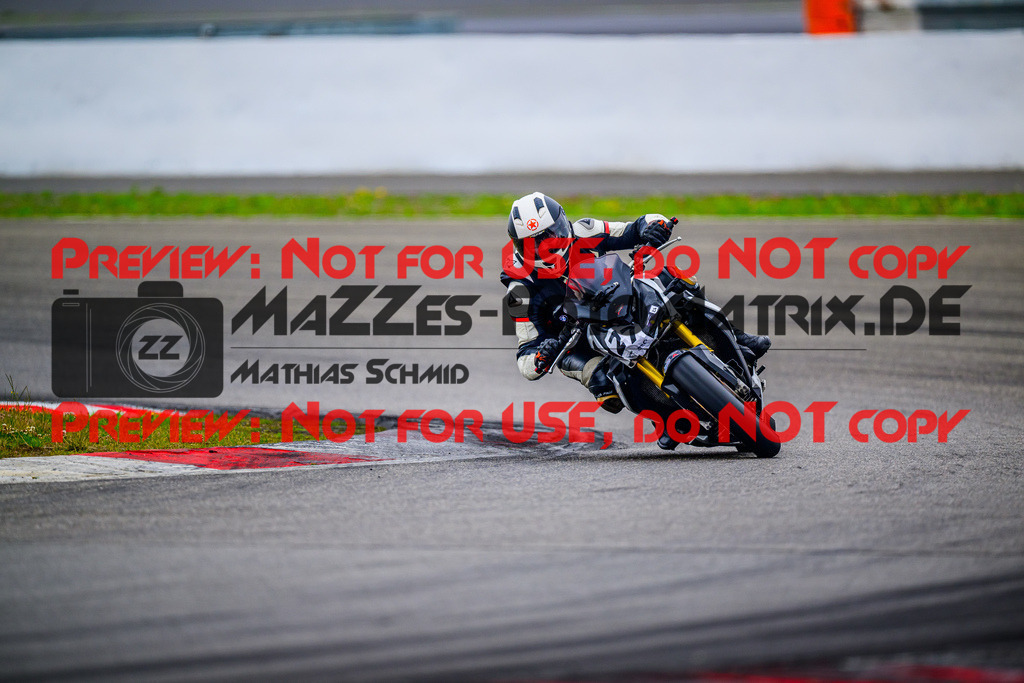 MaZZes_FotoMatrix_240717_6007705_1647 | WEISS