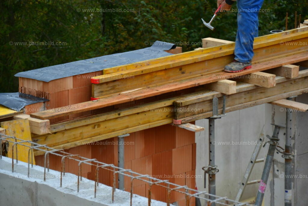 bib-lg04-betonarbeiten-0233 | Nach LV-Leistungsgruppen sortierte Detailfotos über den Bau eines Hauses. Alle Hausbau-Bilder direkt vom Urheber und Autor der Website Haus-Selber-Bauen.com