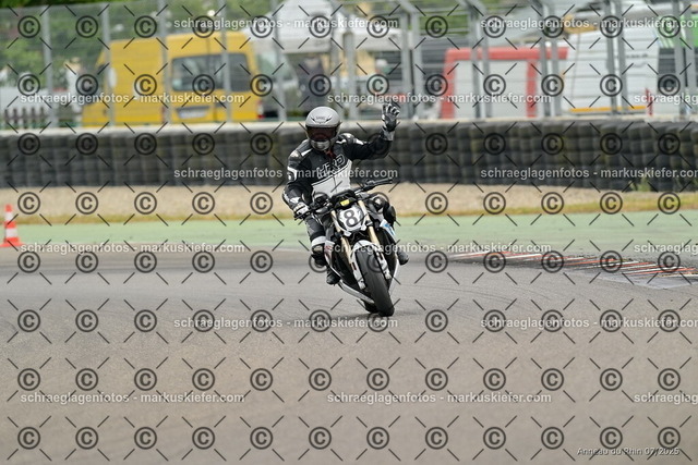 25bt05-1402 | markuskiefer.com - Realisiert mit Pictrs.com
