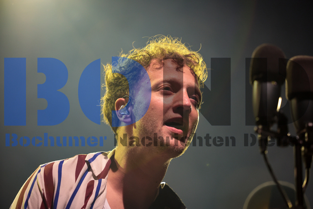 Zeltfestival Ruhr 2024 - Joris  {date} -  | {headline}(Foto: Sebastian Sendlak / BOND) - Realisiert mit Pictrs.com