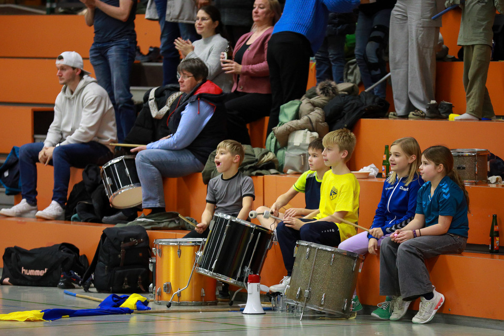 SVN_ SVFriedrichsfeld_141224_090 | Bildergalerie von Sport-Ereignissen aber auch von weiteren spannenden Dingen - nicht nur vom Niederrhein. In Anlehnung an den bekannten Spruch von Hanns Dieter Hüsch heißt das Motto: "Niederrhein ist überall".  - Realisiert mit Pictrs.com