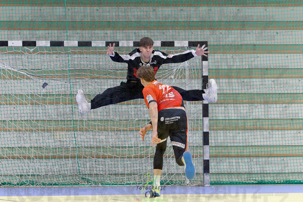 Jugendbundesliga A-Jugend; HSG Dutenhofen/Münchh. - HSG Rodgau Nieder-Roden | Jugendbundesliga A-Jugend; HSG Dutenhofen/Münchh. - HSG Rodgau Nieder-Roden am 07.12.2024 in Dutenhofen (Sporthalle Dutenhofen)Photo © 2024 - Jörg Heinrich - Realisiert mit Pictrs.com