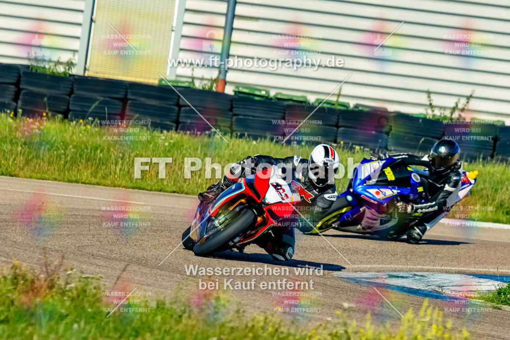 014-1490 | Hier findet Ihr Bilder von Touristenfahrten auf der Nürburgring Nordschleife oder von anderen Veranstaltungen die ich besucht habe. Viel Spass beim Durch Schauen 