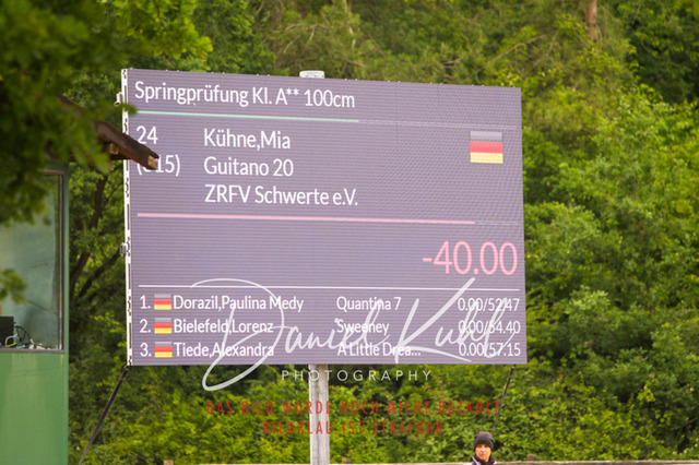 DKP41868 | Turniersportfotografie; Pferdefotografie; Dressurfotografie