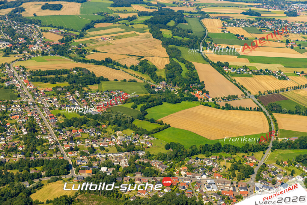 Pivitsheide Detmold Bild- Das Luftbild wurde 2025 vom UL-Flugzeug heraus erstellt ( keine Drohne bzw. Drohnenaufnahme ) - Hochauflösende Luftaufnahme -Nicht vergleichbar mit Google Maps oder Satelittenbilder- Die Geschenkidee !Mit Lizenz und Bildrechte bestellbar - CC