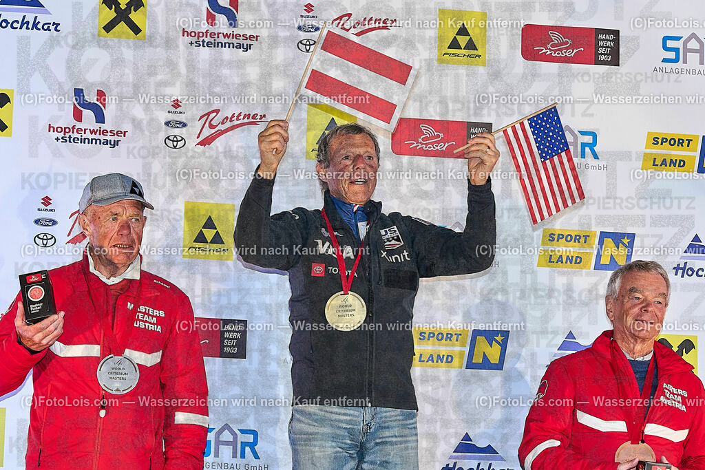 ALP4223_WCM-GS_Kat-B_Siegerehrung | (C)FotoLois.com, Alois Spandl, World Criterium Masters Ski Alpin 2023 Hochkar, Slalom C, GS-B, SuperGiant A, Di 21. März 2023.