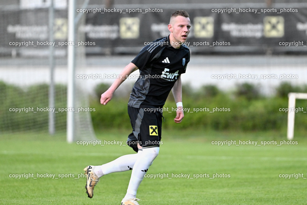 WSG Radenthein vs. URC Thal Assling | #72 Jasmin Dindic URC Thal Assling, WSG Radenthein vs. URC Thal Assling, WSG Radenthein vs. URC Thal Assling am 30.05.2025 in Radenthein (Sportplatz Radenthein), Austria, (Photo by Bernd Stefan)