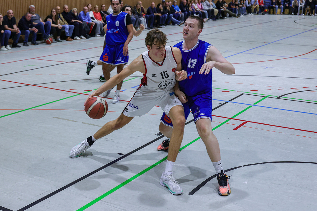 Regio BAYER GIANTS vs NEW Elephants Grevenbroich-39 | Fotos von Basketballspielen aus dem Raum NRW fotografiert von Gero Mueller-Laschet und Daniel Schaefer - Realisiert mit Pictrs.com