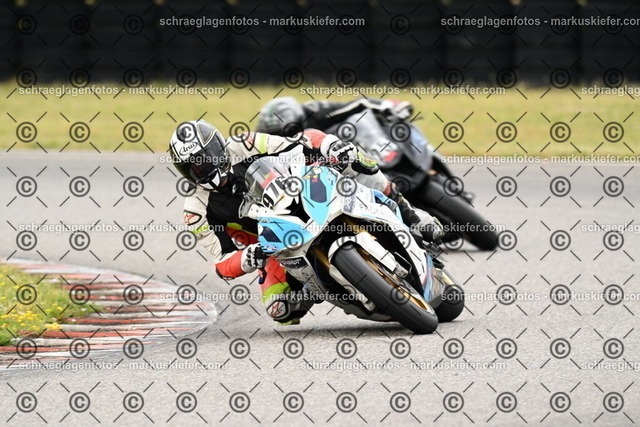 25bt02-1474 | markuskiefer.com - Realisiert mit Pictrs.com