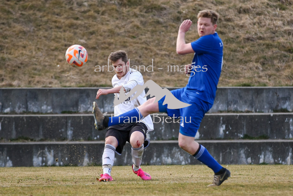 993T2588 | mitte, Michael Neumeier