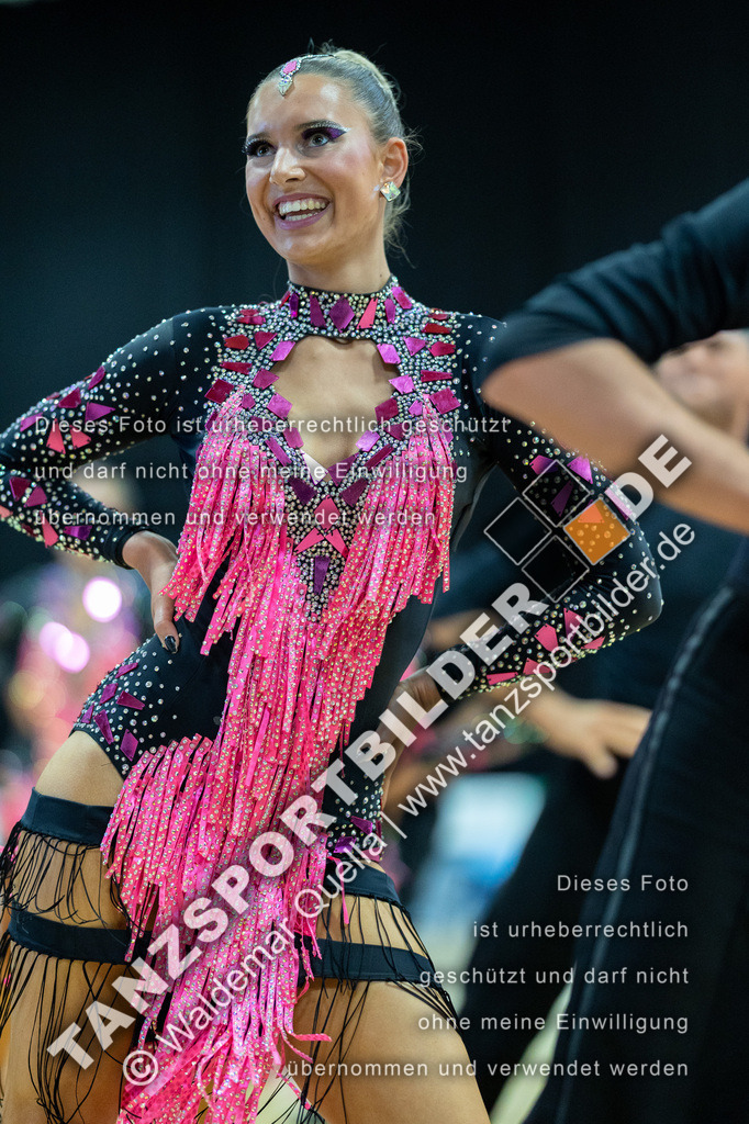 20230513-02645 | Hier finden Sie Tanz Bilder vom Latein und Standard Formationen tanzen. Sportbilder vom Tanzsport. Schöne Fotos und von Weltmeisterschaft, Europameisterschaft, Bundesliga, Regionalliga, Oberliga und Landesliga sowie von GOC Stuttgart, DanceComp, WM Bremen