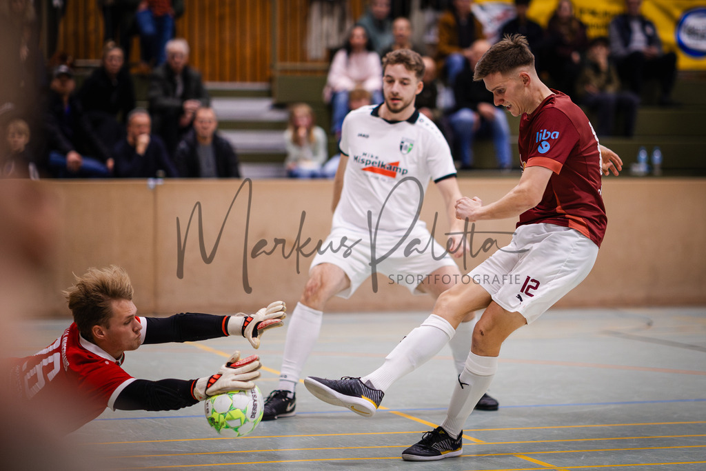 20251221-turnier-nienberge-halbfinale-0003 | Das ist die Fotodatenbank für authentische Sportfotografie aus Münster: Markus Paletta fotografiert Teams, Sportler:innen, Kinder, Events & Unternehmen. - Realisiert mit Pictrs.com