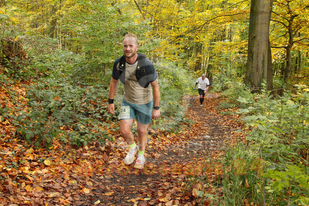 251026_1237_EV4_5408 | Sportfotografie im Rhein-Sieg Kreis, Köln, Bonn, NRW, Rheinland Pfalz, Hessen, etc. Unser Tätigkeitsfeld umfasst den Laufsport vom Volkslauf über den Marathon, Duathlon, Triathon bis zum Ultralauf wie Kölnpfad Ultra oder Schindertrail.